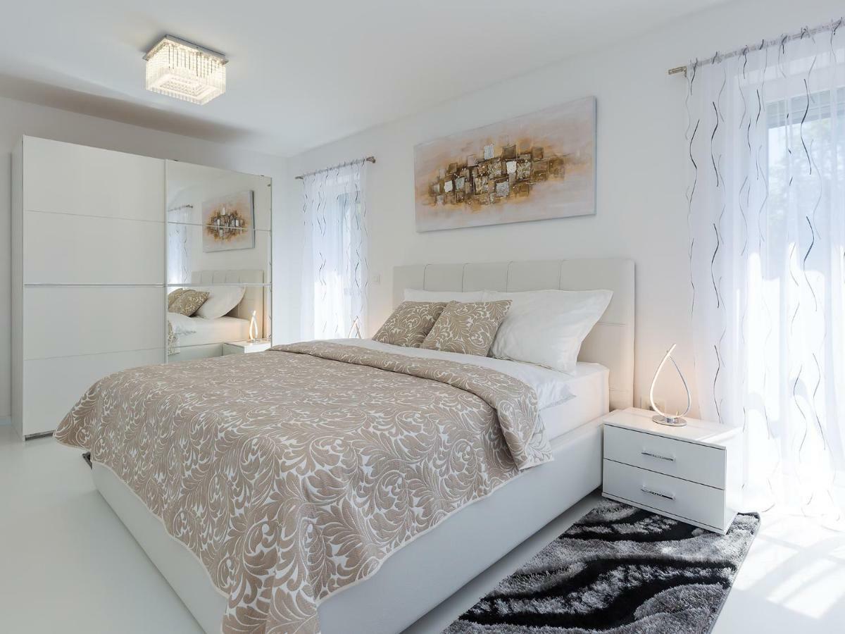 Apartmani Beril Lux Rovinj Luaran gambar