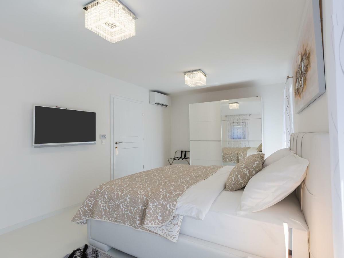 Apartmani Beril Lux Rovinj Luaran gambar